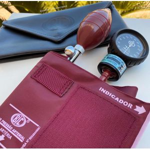 Aparelho de Pressão Esfigmomanômetro Adulto Vinho Nylon Fecho de Contato  – BIC